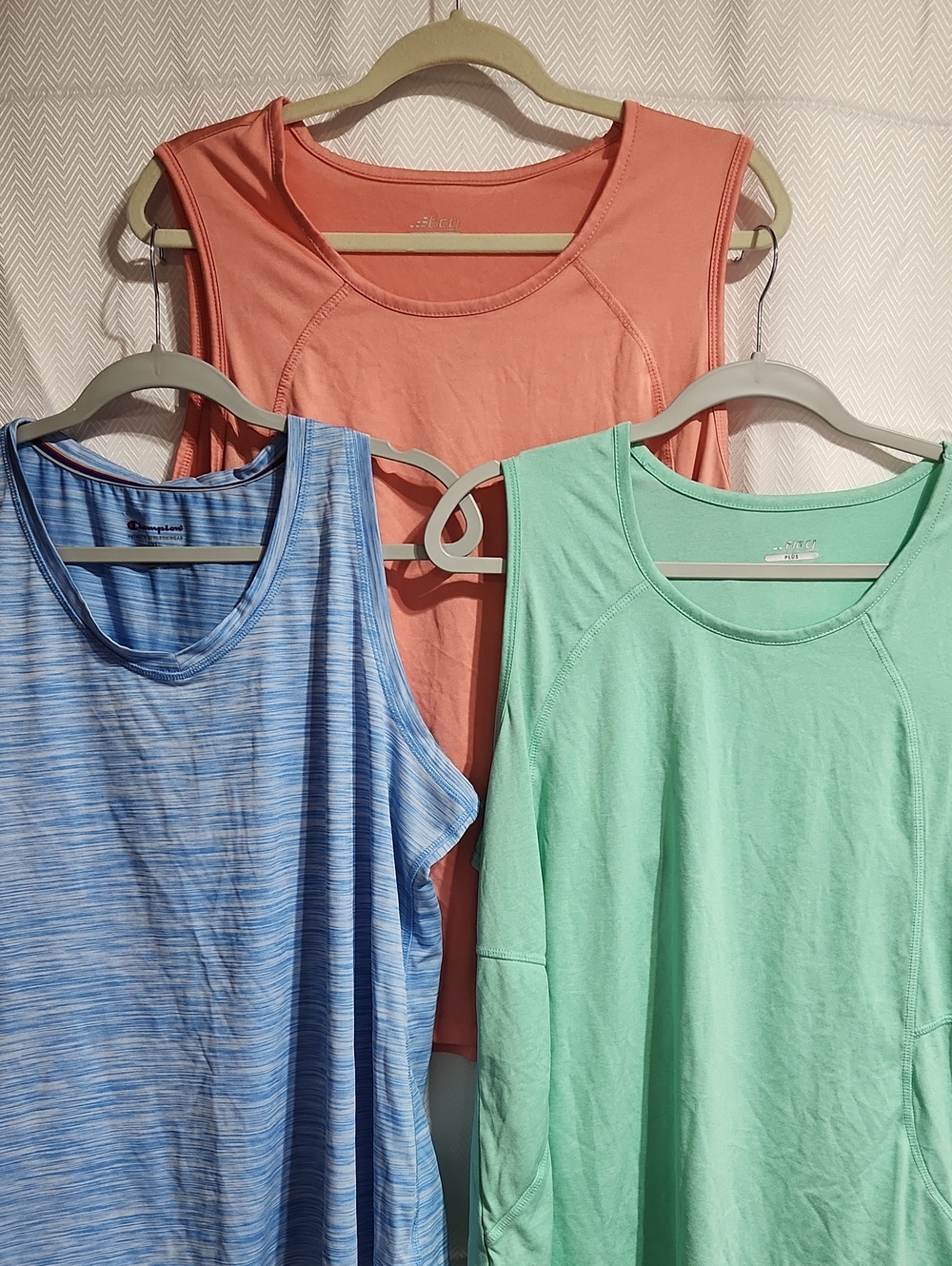 bcg(xl)/Champion (xxl)  Coral, Mint & Sky Blue Scoop-Neck Tank Tops - Set of 3